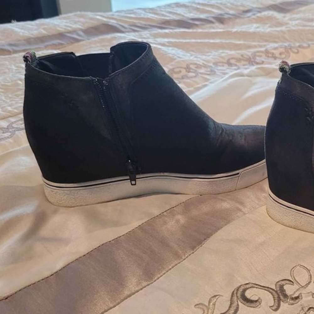 Women's Wedge Ankle Boots - size 8